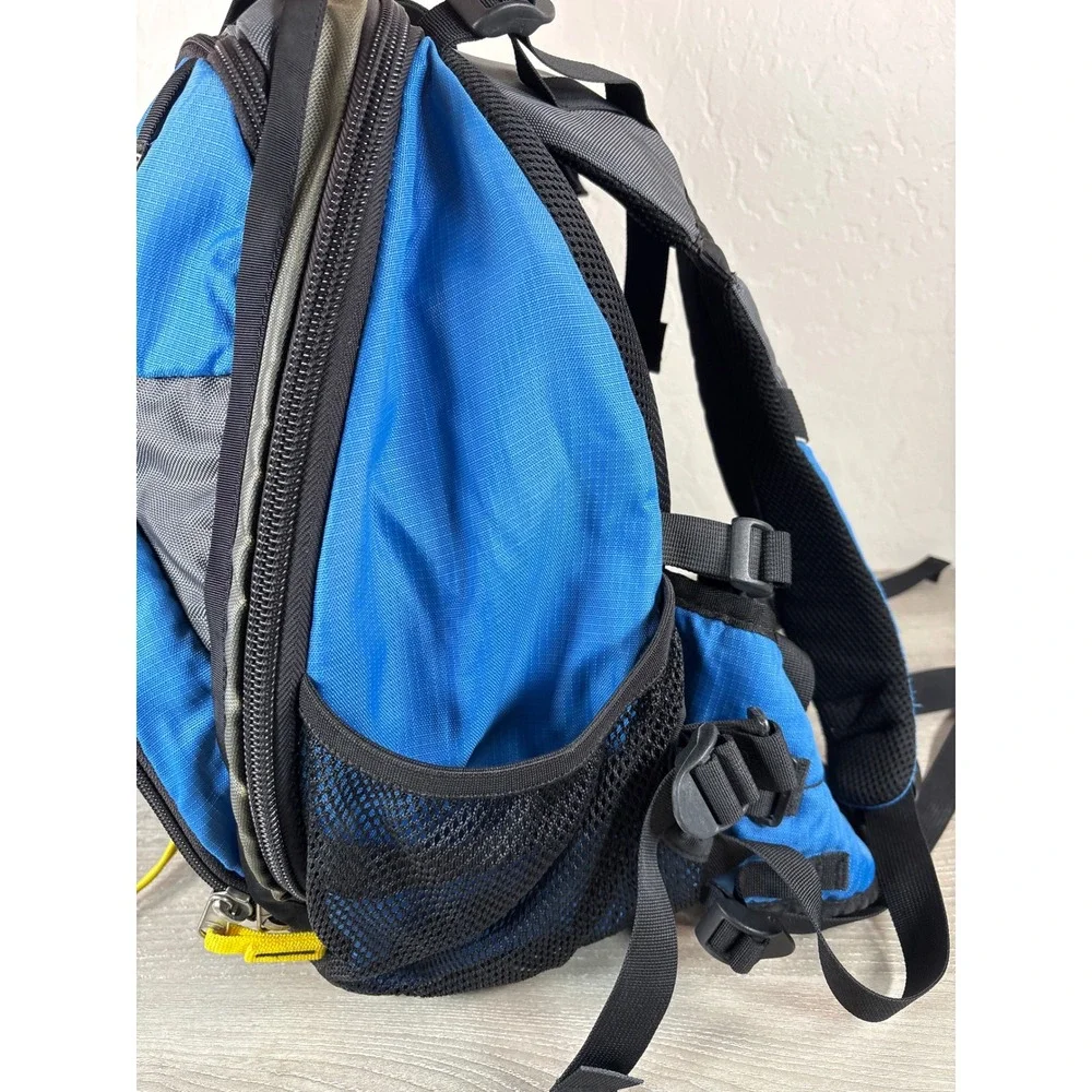 Mountainsmith Tundra Large Black/Blue Hiking Backpack Belted Padded Non Frame